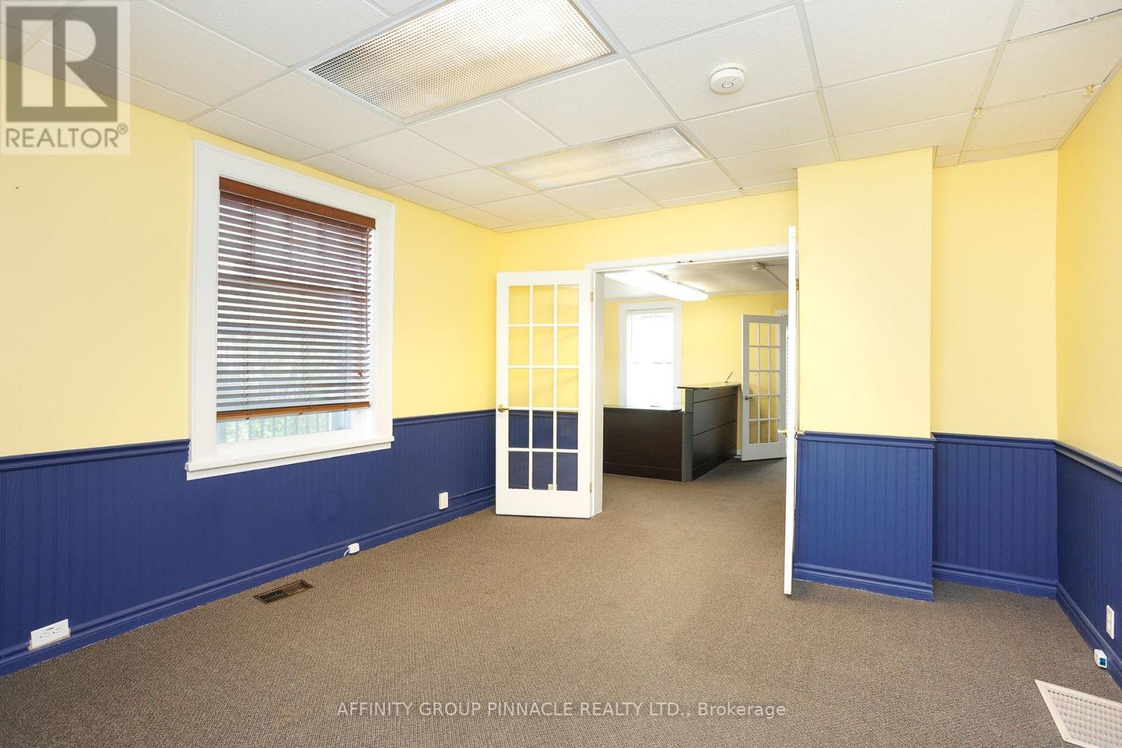 221 Kent Street W, Kawartha Lakes, Ontario  K9V 2Z1 - Photo 16 - X12567372