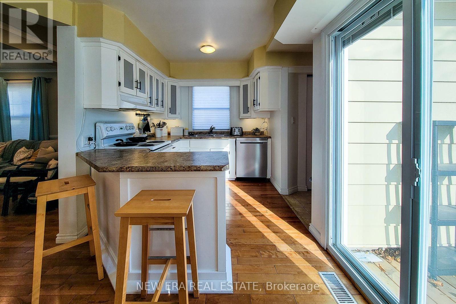 54 Eighth Avenue, Brantford, Ontario  N3S 1C3 - Photo 18 - X12567270