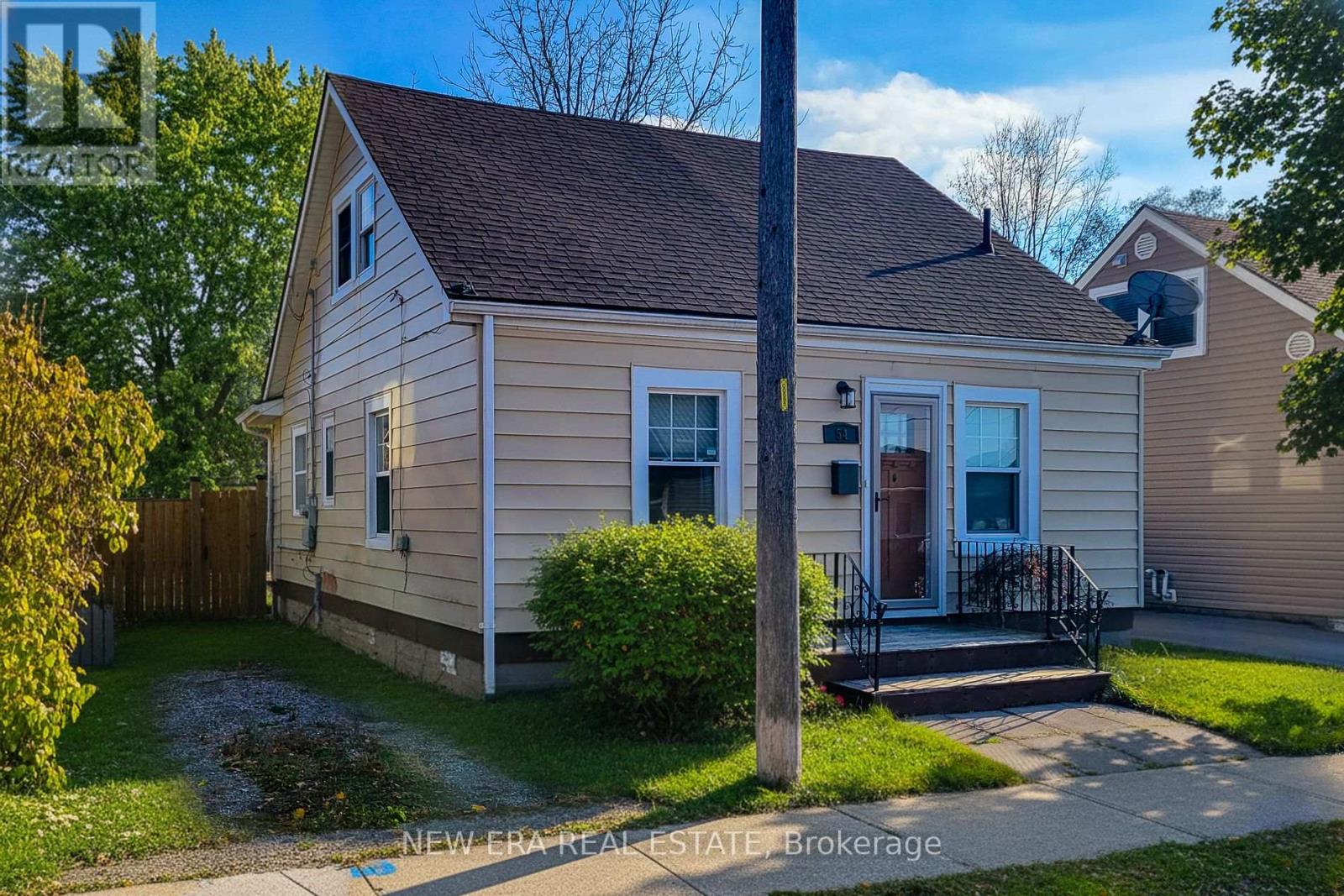 54 Eighth Avenue, Brantford, Ontario  N3S 1C3 - Photo 3 - X12567270