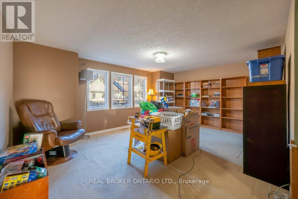 B11 - 110 Activa Avenue, Kitchener, Ontario  N2E 4K4 - Photo 6 - X12567278