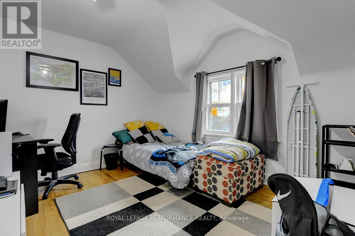 224 Armstrong Street, Ottawa, Ontario  K1Y 2W4 - Photo 12 - X12567416