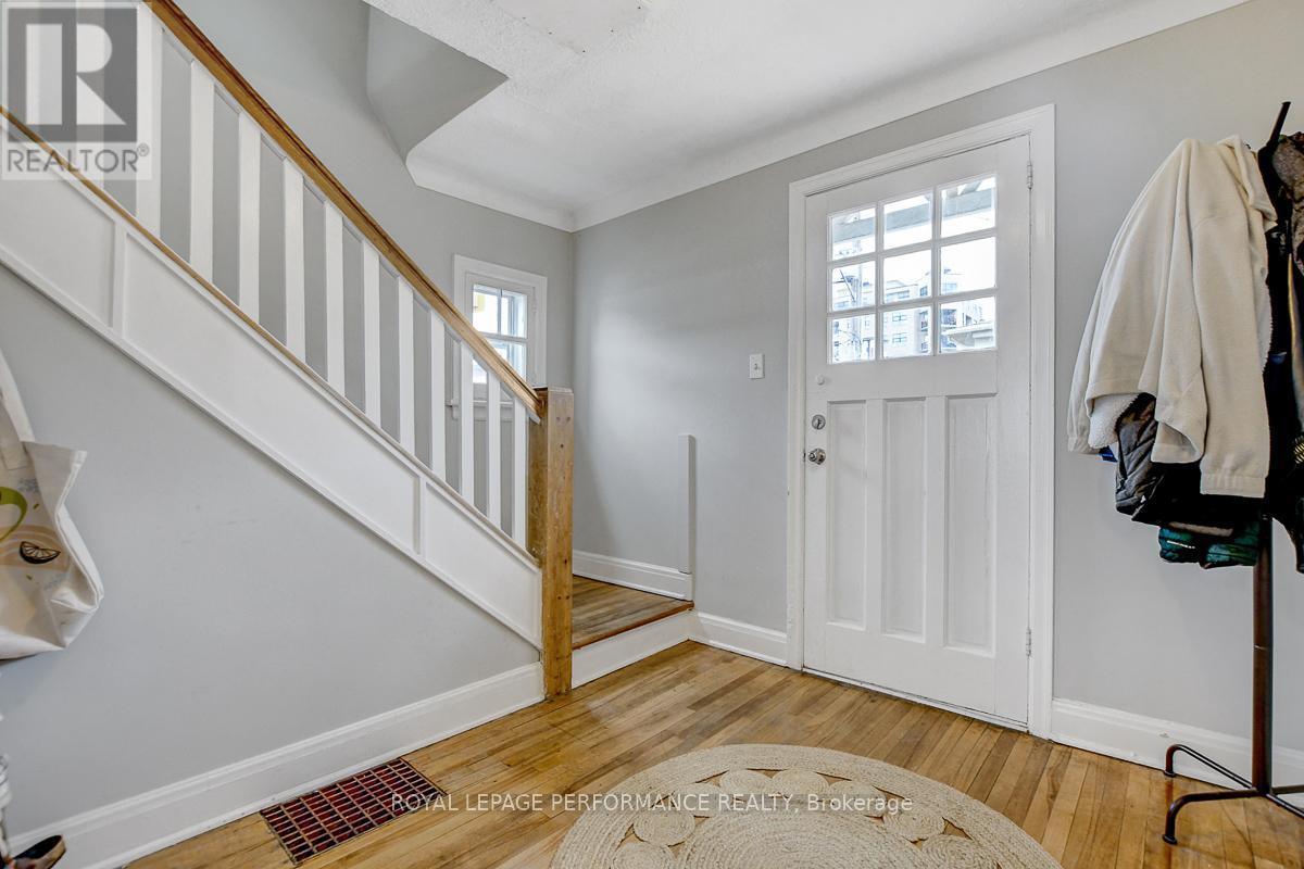 224 Armstrong Street, Ottawa, Ontario  K1Y 2W4 - Photo 3 - X12567416
