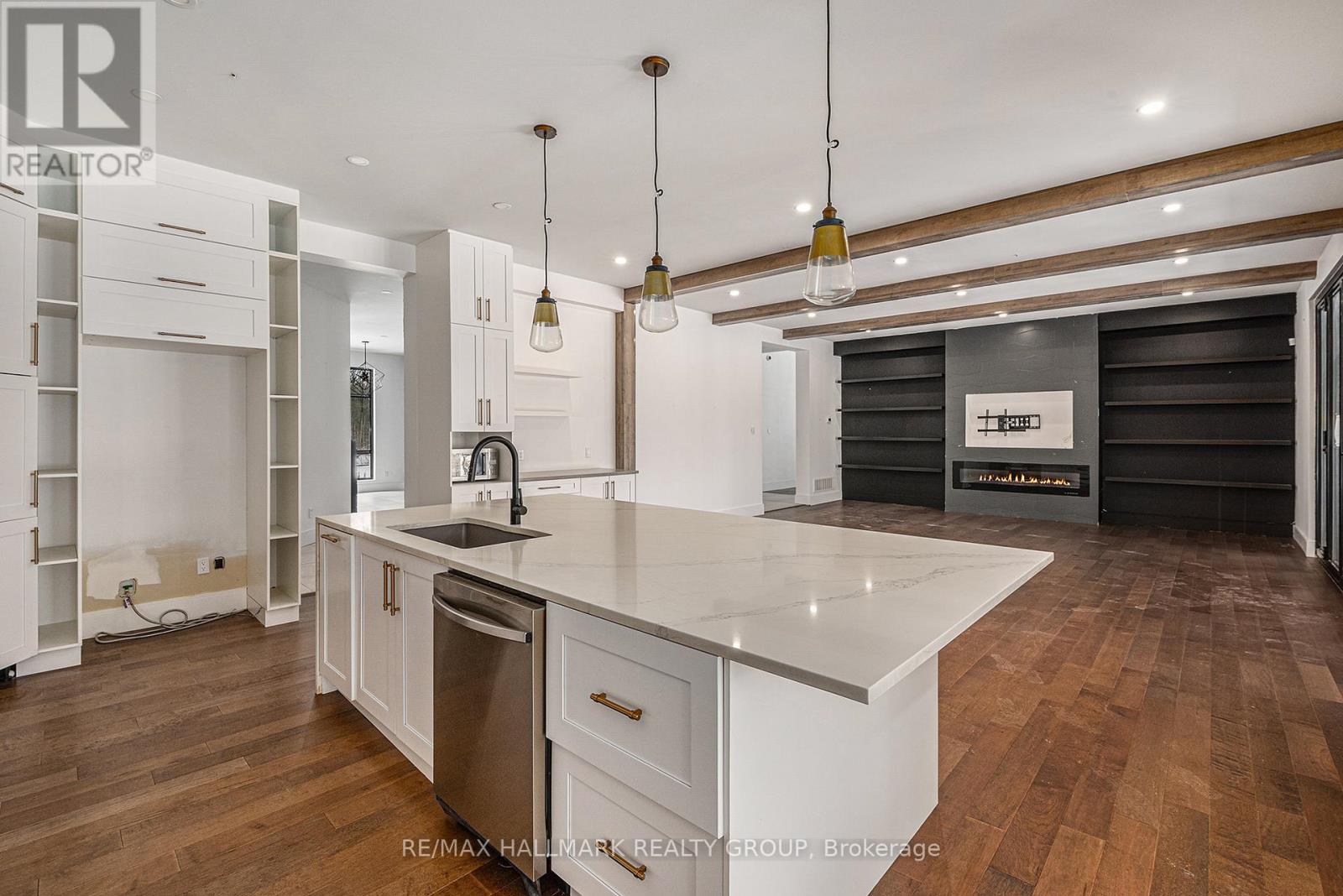 132 Robert Taite Drive, Ottawa, Ontario  K4C 1A9 - Photo 12 - X12567456