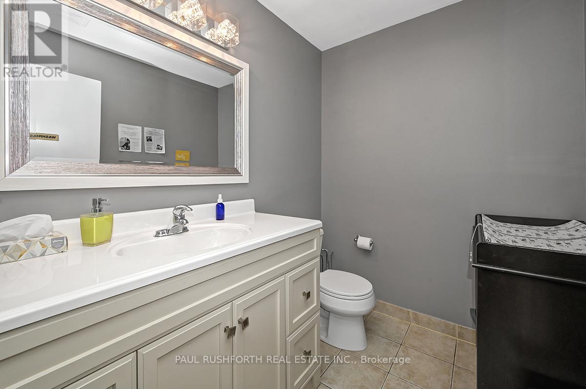 2054 St. Joseph Boulevard, Ottawa, Ontario  K1C 1E6 - Photo 17 - X12567464