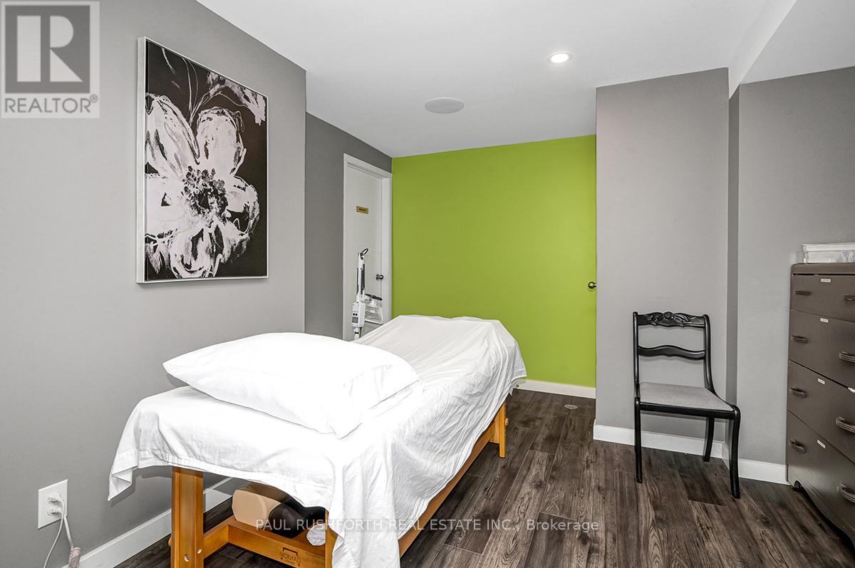 2054 St. Joseph Boulevard, Ottawa, Ontario  K1C 1E6 - Photo 24 - X12567464