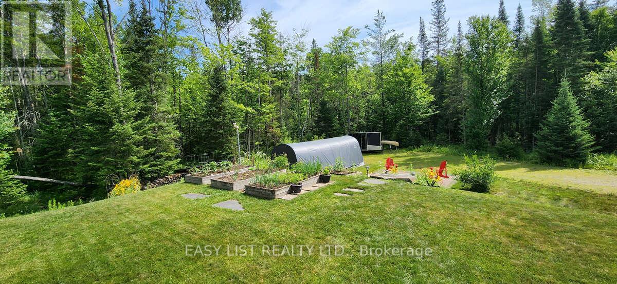 110 Monck Square, Laurentian Hills, Ontario  K0J 1P0 - Photo 7 - X12567468