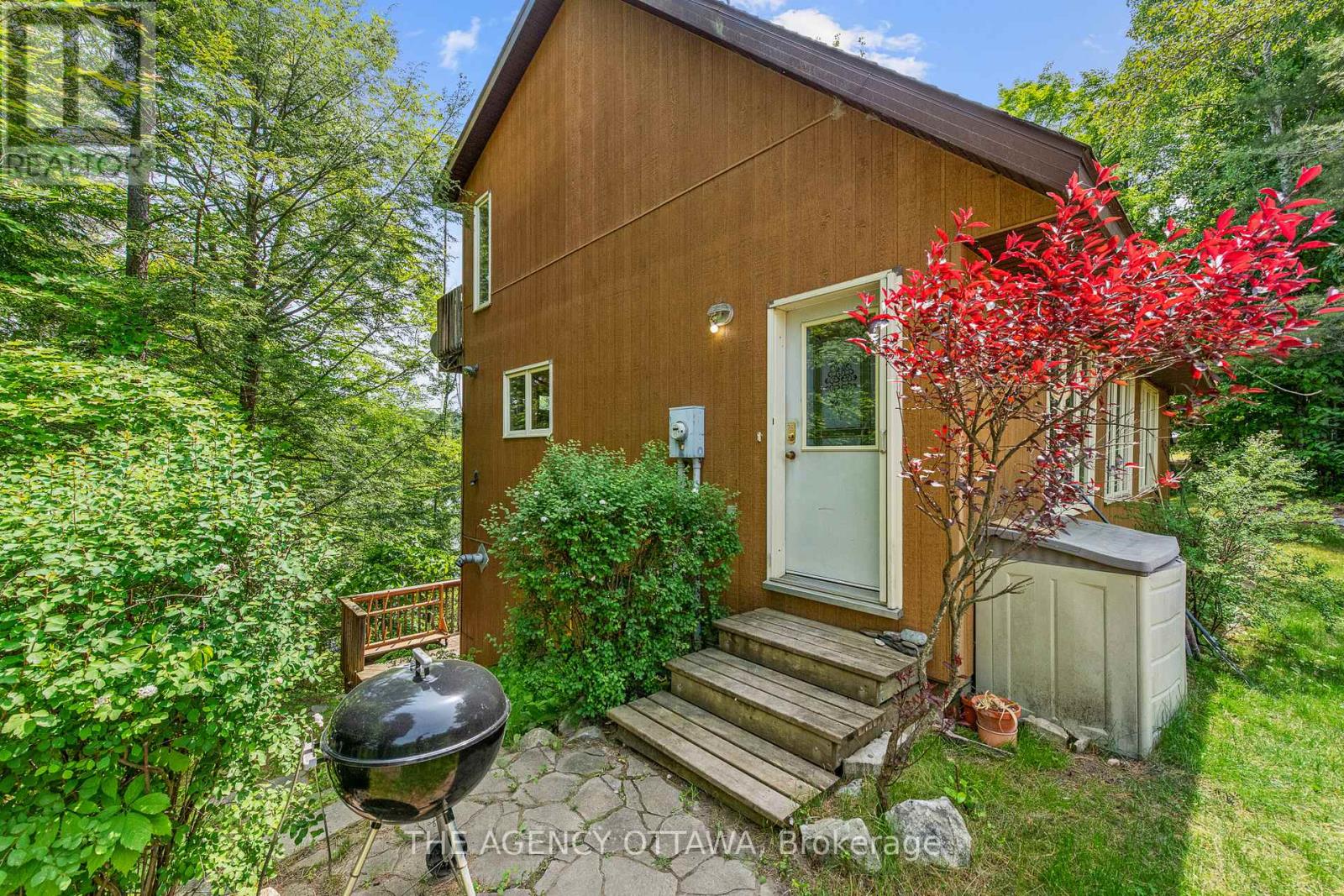 4321 Calabogie Road, Greater Madawaska, Ontario  K0J 1H0 - Photo 4 - X12479147