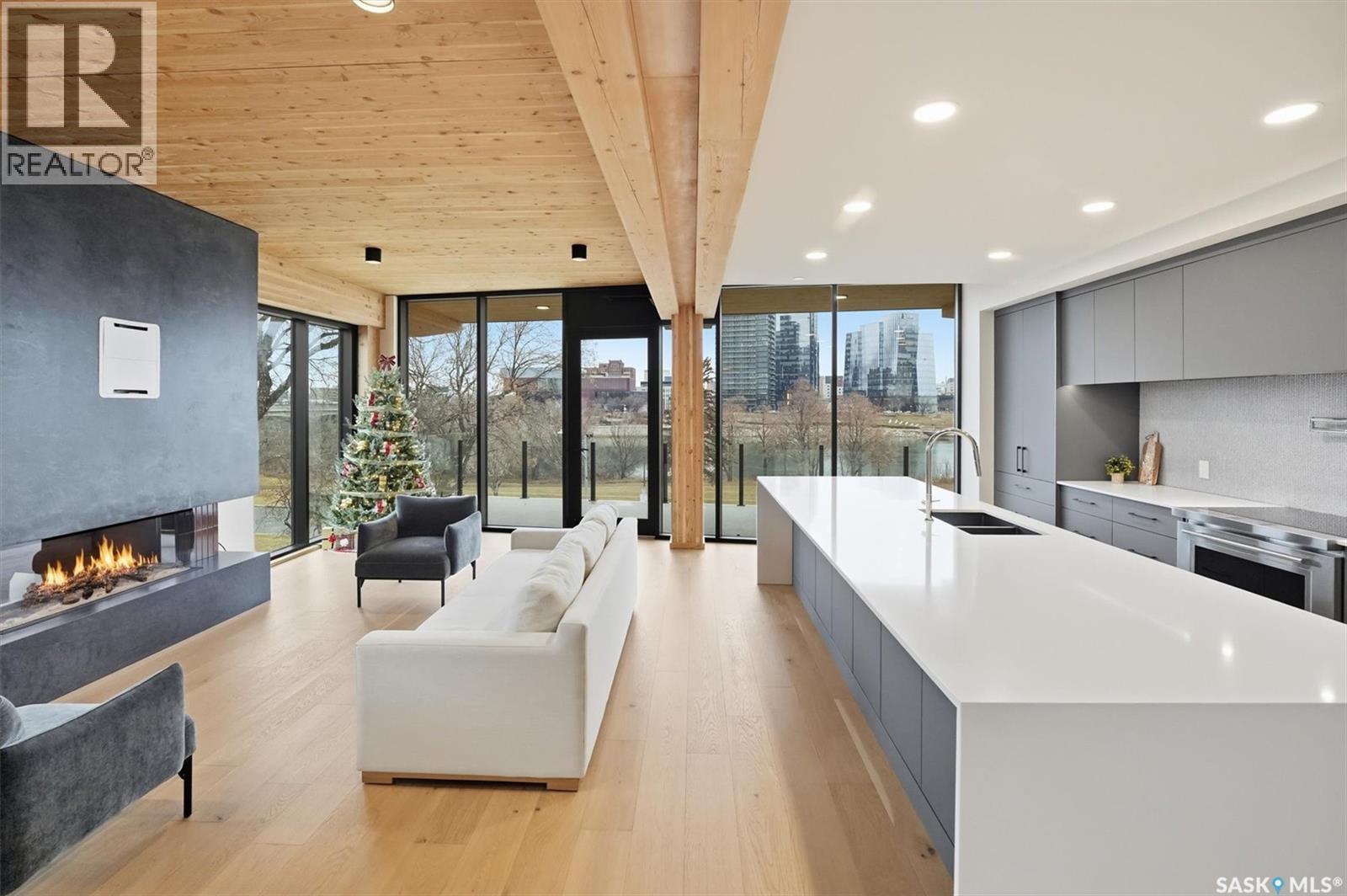 3 212 Saskatchewan Crescent E, Saskatoon, Saskatchewan  S7N 0X6 - Photo 5 - SK024454