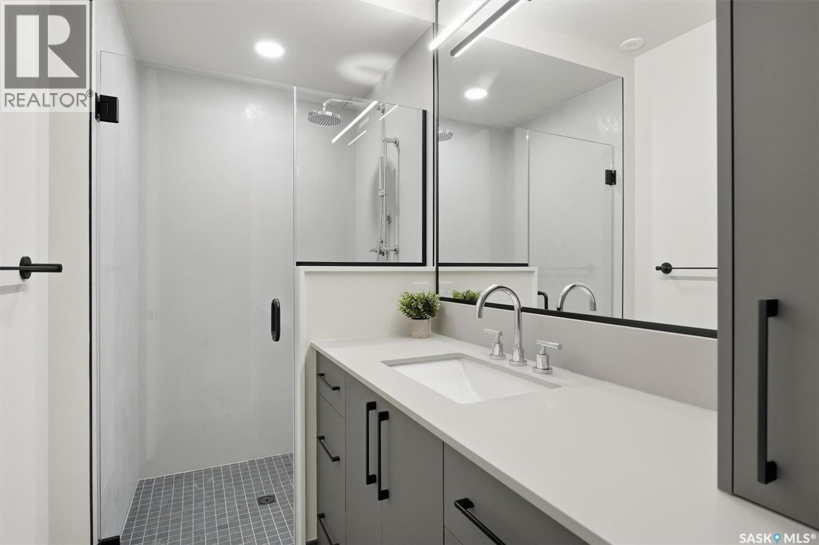 3 212 Saskatchewan Crescent E, Saskatoon, Saskatchewan  S7N 0X6 - Photo 35 - SK024454