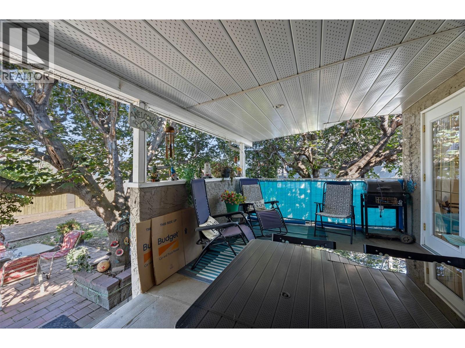 820 Ollek Street, Kamloops, British Columbia  V2B 5A9 - Photo 38 - 10369757