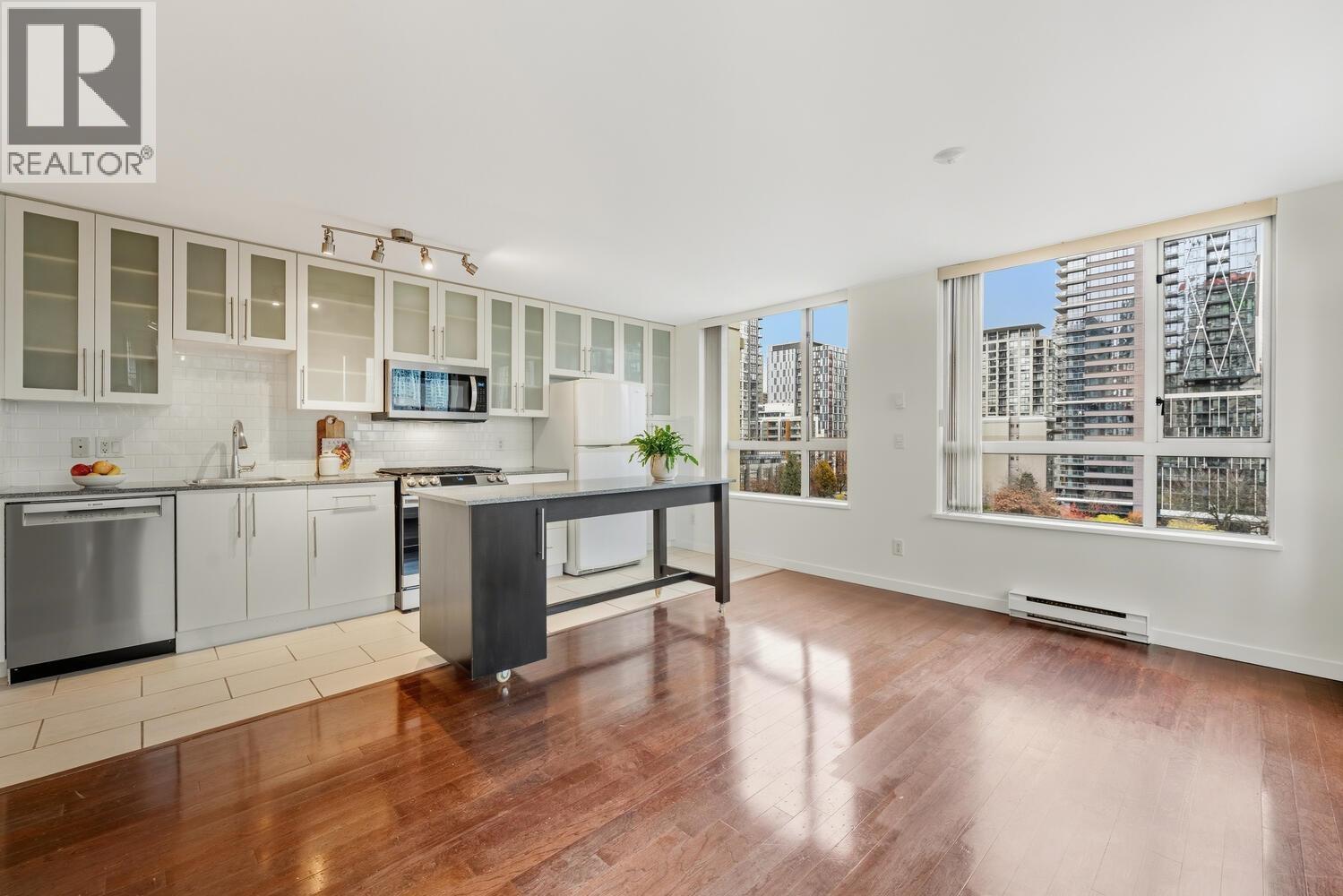 804 1225 Richards Street, Vancouver, British Columbia  V6B 1E6 - Photo 2 - R3069281