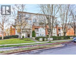 <div class="price">$1,488,000</div> 508 618 W 45th Avenue, Vancouver<br><div style="margin-bottom:8px;"><small>Engel & Volkers Vancouver</small></div><div class='bed_bath'>3 Bed | 2 Bath</div>