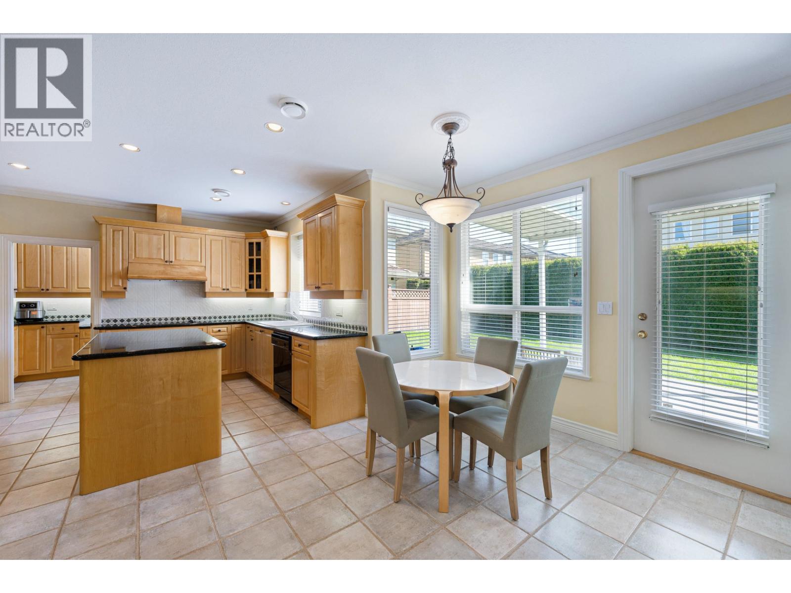 6522 Magnolia Drive, Richmond, British Columbia  V7E 6M7 - Photo 11 - R3069277