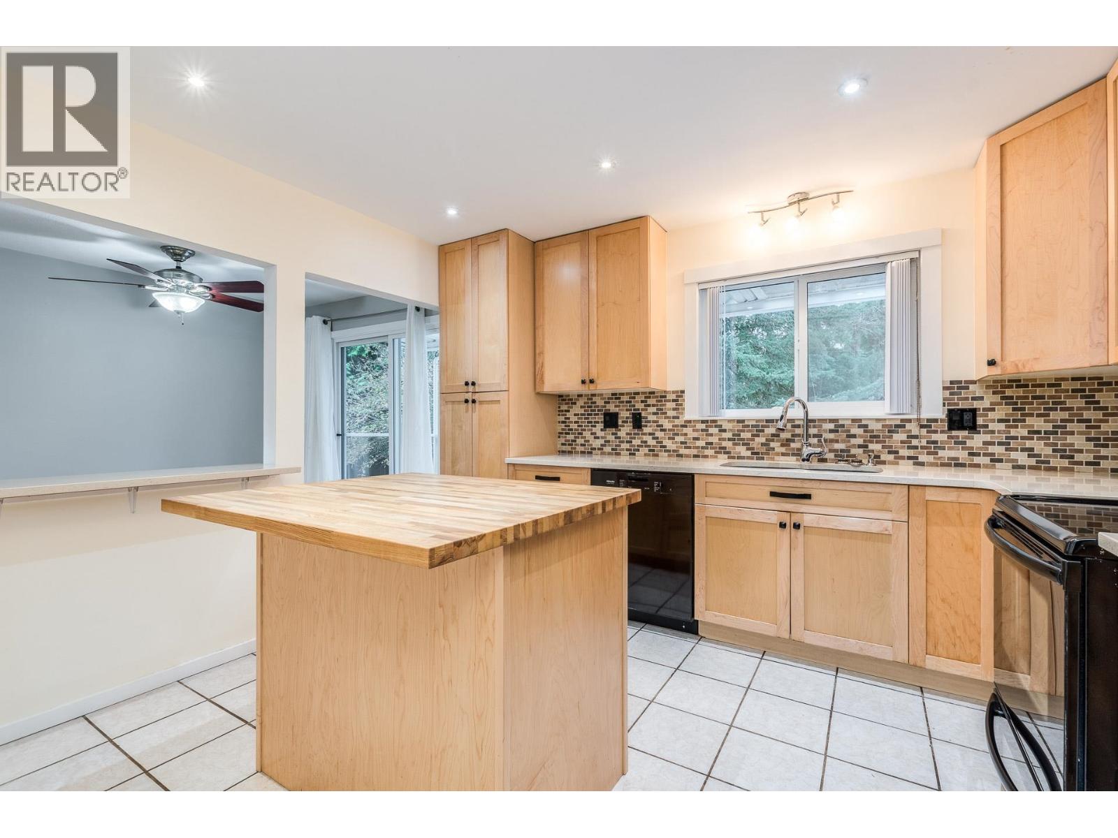 20995 118 Avenue, Maple Ridge, British Columbia  V2W 0C7 - Photo 10 - R3069304