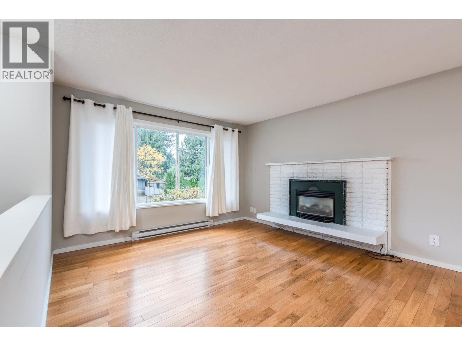 20995 118 Avenue, Maple Ridge, British Columbia  V2W 0C7 - Photo 3 - R3069304