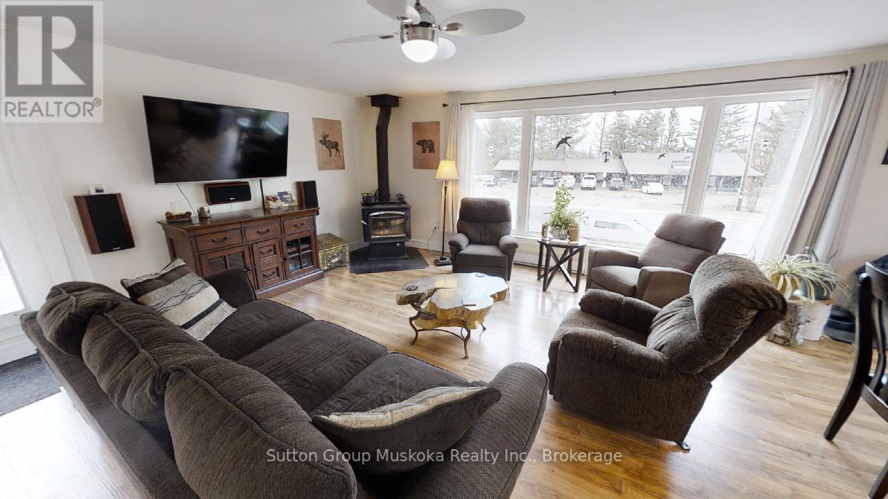 2831 Highway 60 Highway, Lake Of Bays, Ontario P0A 1H0 - Photo 14 - X12083903