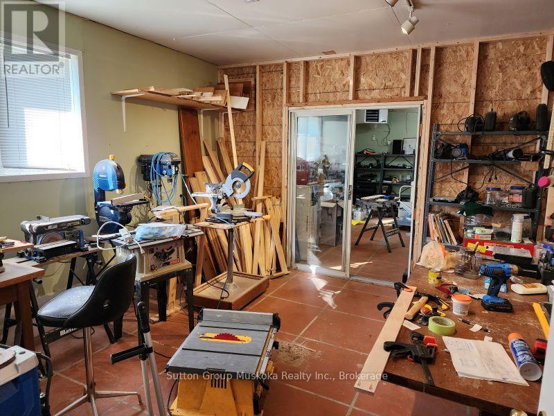 2831 Highway 60 Highway, Lake Of Bays, Ontario P0A 1H0 - Photo 28 - X12083903