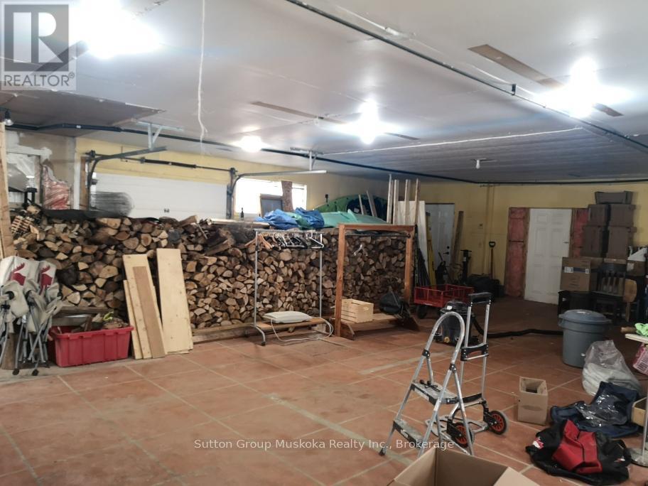 2831 Highway 60 Highway, Lake Of Bays, Ontario P0A 1H0 - Photo 26 - X12097700