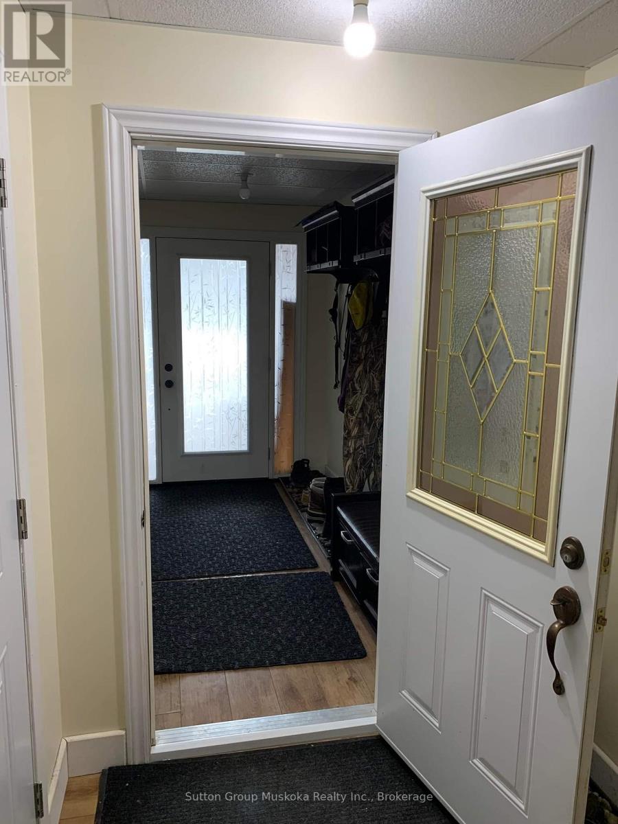 2831 Highway 60 Highway, Lake Of Bays, Ontario P0A 1H0 - Photo 28 - X12097700