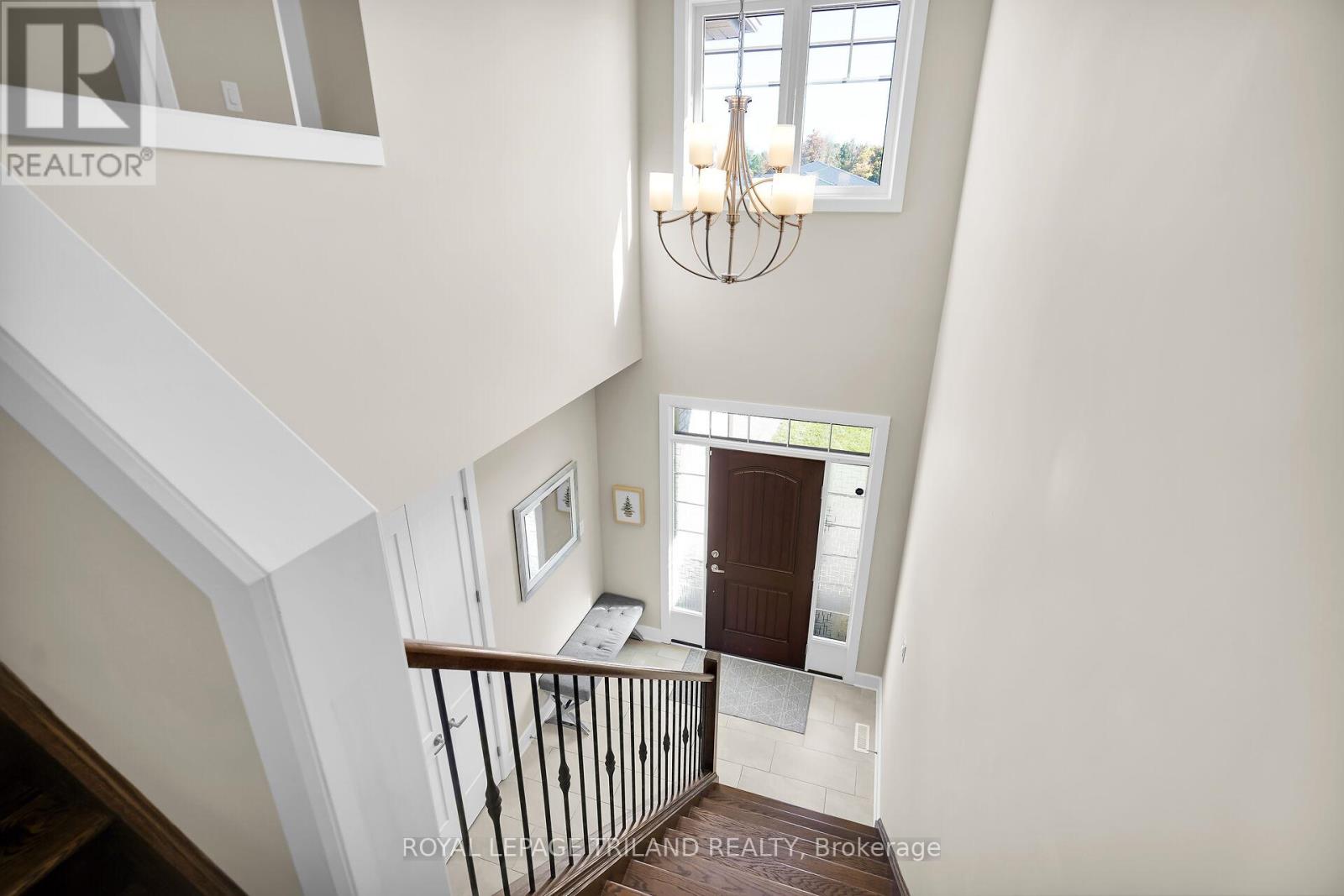 521 Sophia Crescent, London North, Ontario  N6H 5L4 - Photo 18 - X12462876