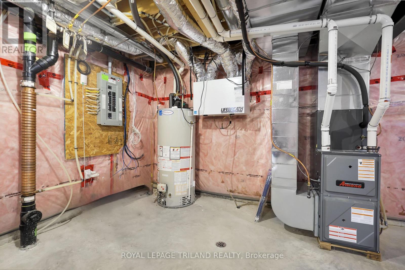 521 Sophia Crescent, London North, Ontario  N6H 5L4 - Photo 38 - X12462876