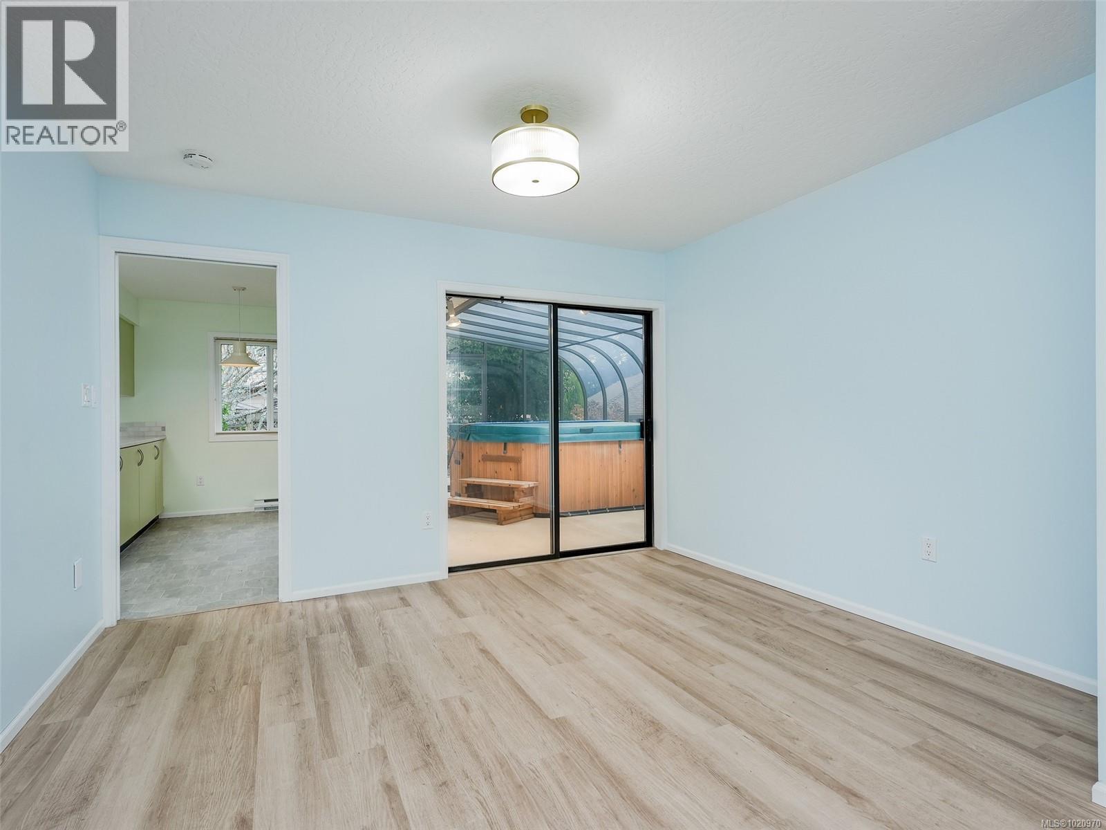 4220 Wakefield Pl, Saanich, British Columbia  V8N 6E5 - Photo 11 - 1020970