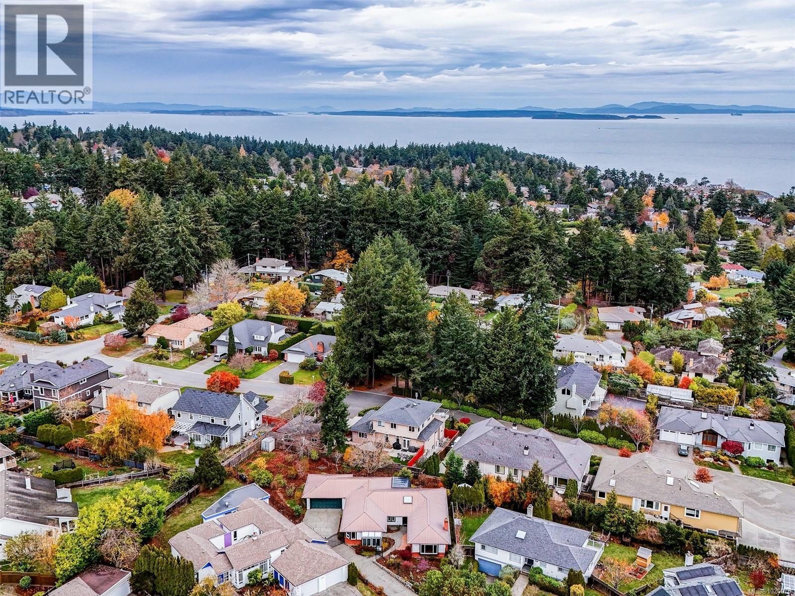 4220 Wakefield Pl, Saanich, British Columbia  V8N 6E5 - Photo 39 - 1020970