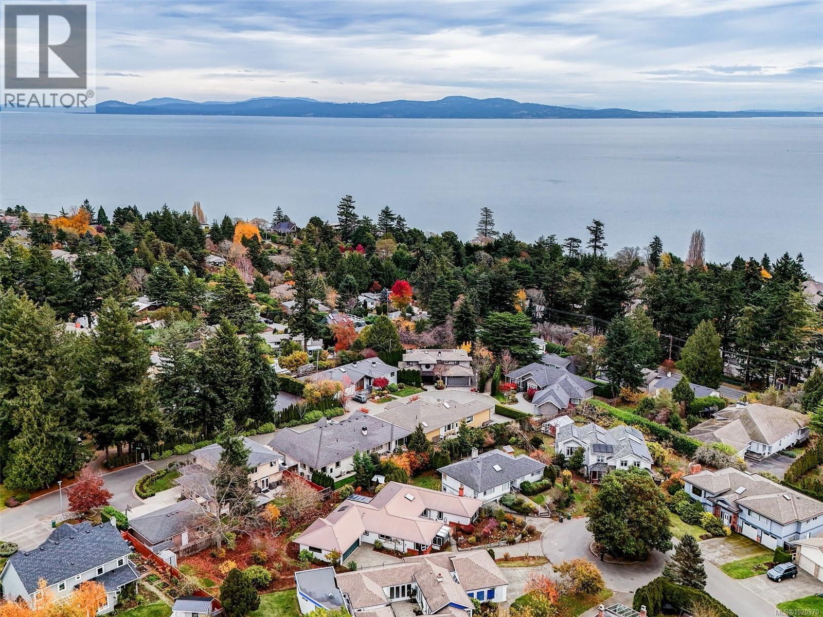 4220 Wakefield Pl, Saanich, British Columbia  V8N 6E5 - Photo 41 - 1020970