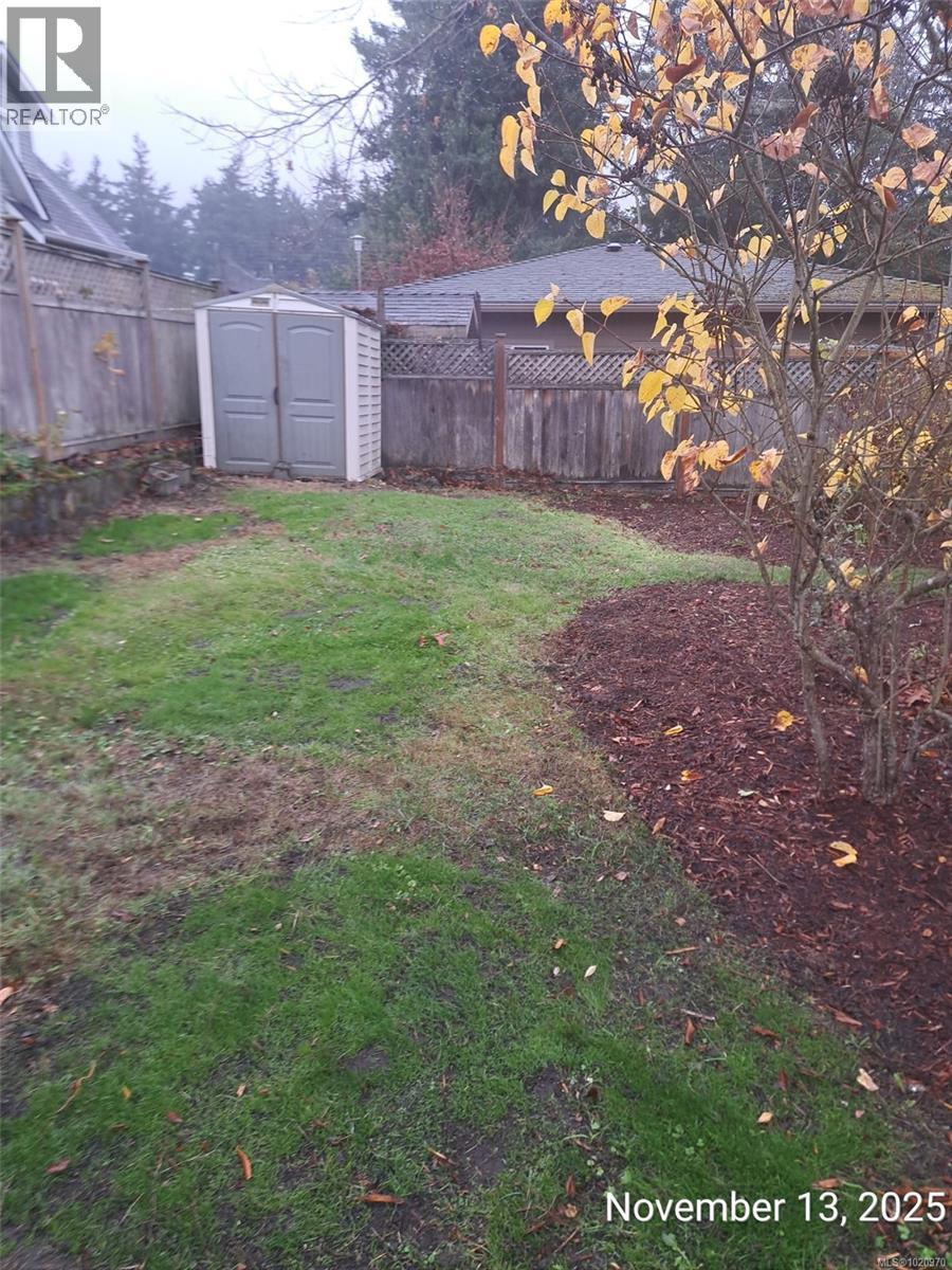 4220 Wakefield Pl, Saanich, British Columbia  V8N 6E5 - Photo 49 - 1020970