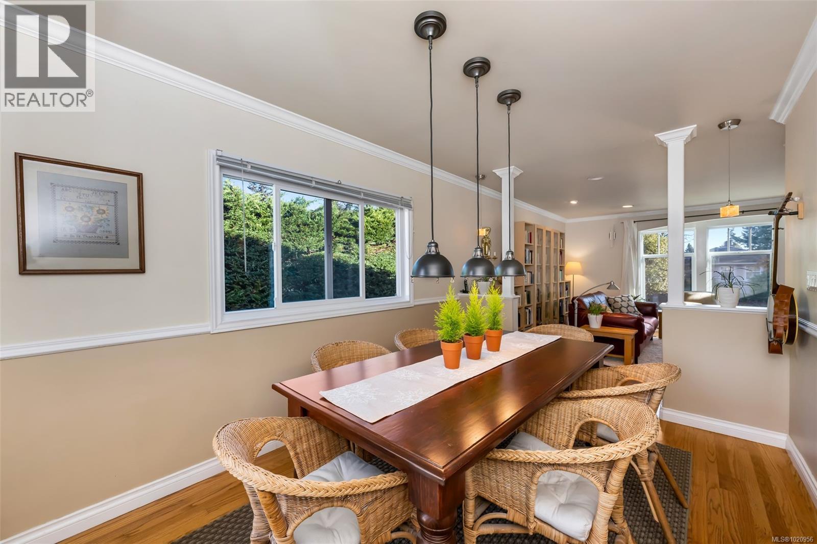 4386 Chartwell Dr, Saanich, British Columbia  V8N 2R3 - Photo 16 - 1020956