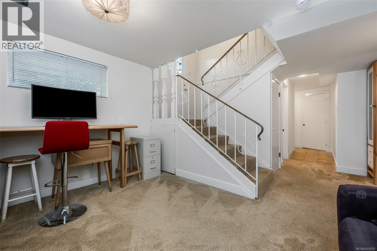 4386 Chartwell Dr, Saanich, British Columbia  V8N 2R3 - Photo 28 - 1020956