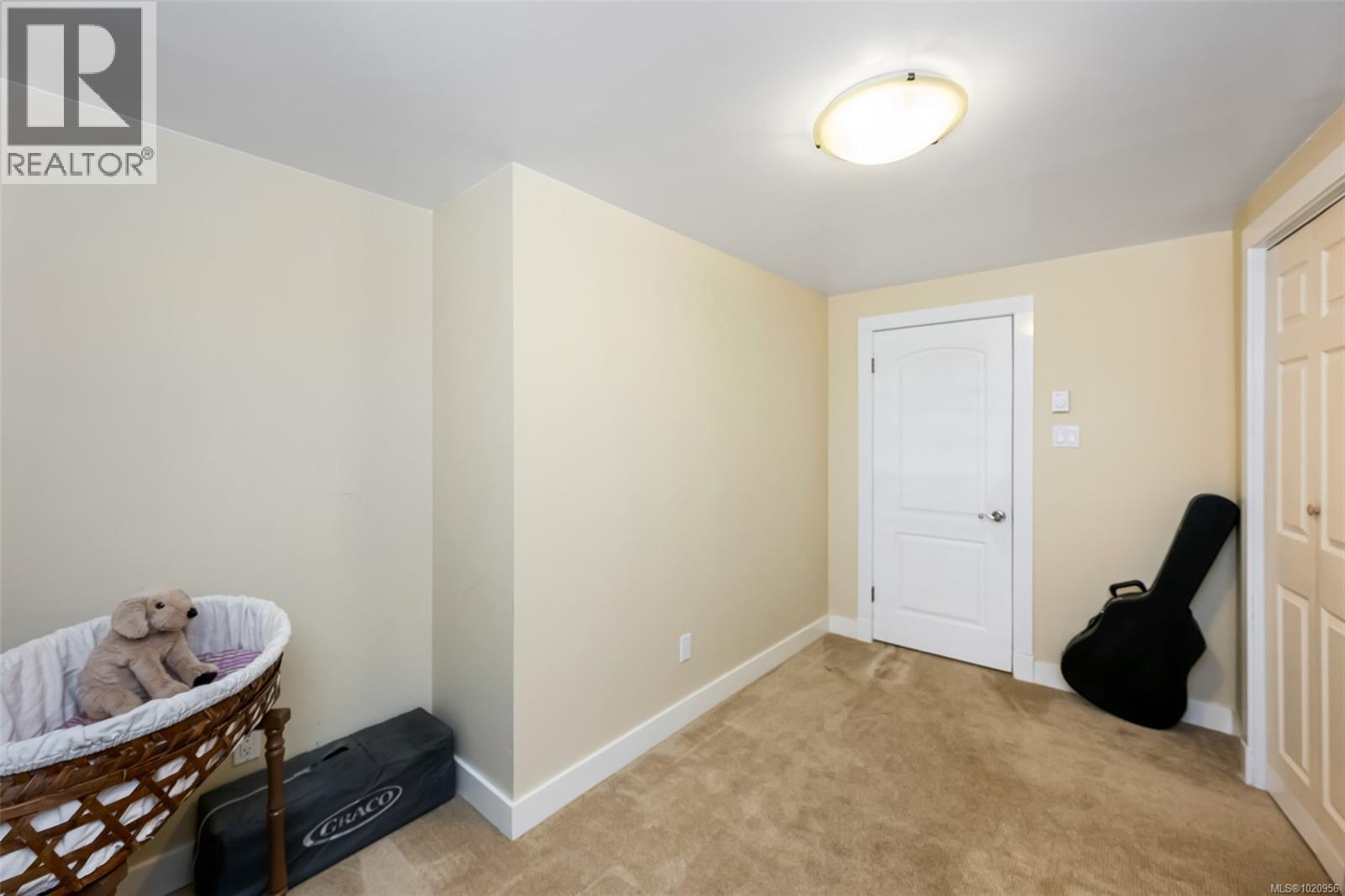 4386 Chartwell Dr, Saanich, British Columbia  V8N 2R3 - Photo 31 - 1020956