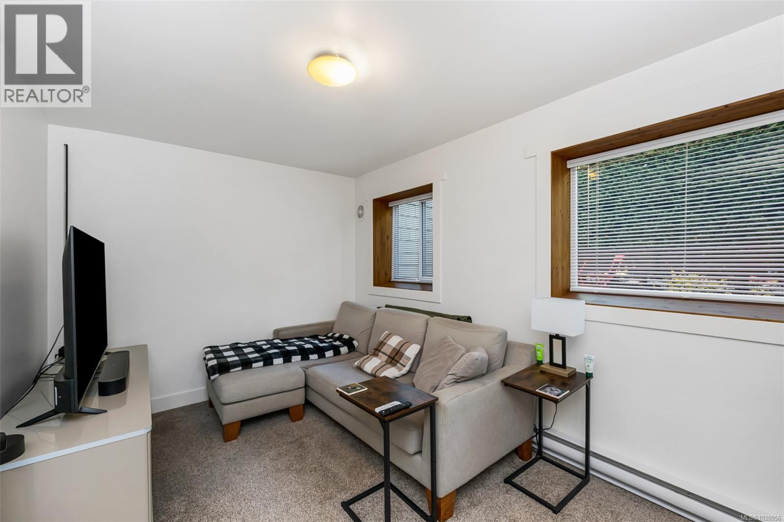 4386 Chartwell Dr, Saanich, British Columbia  V8N 2R3 - Photo 36 - 1020956