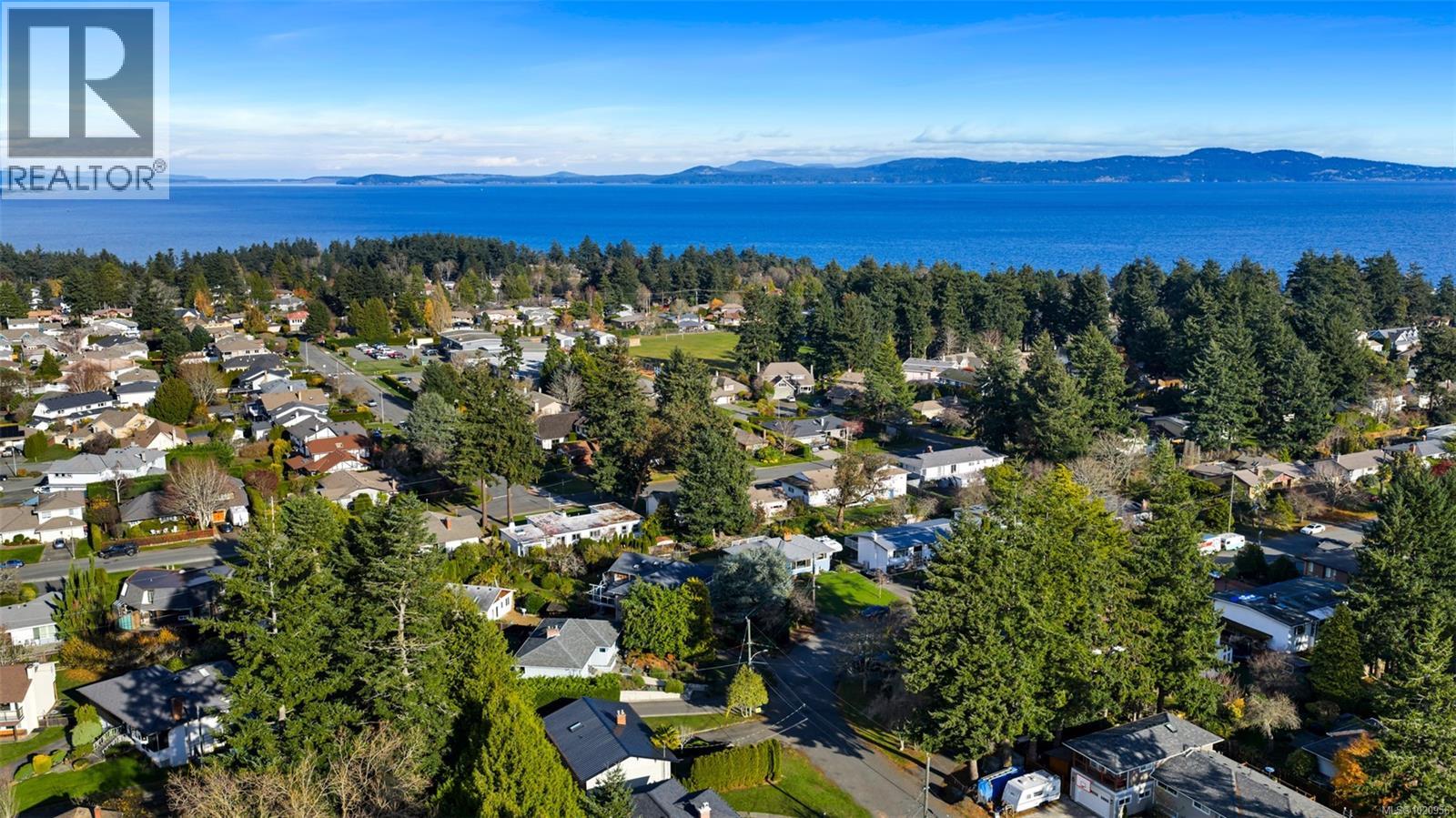 4386 Chartwell Dr, Saanich, British Columbia  V8N 2R3 - Photo 6 - 1020956