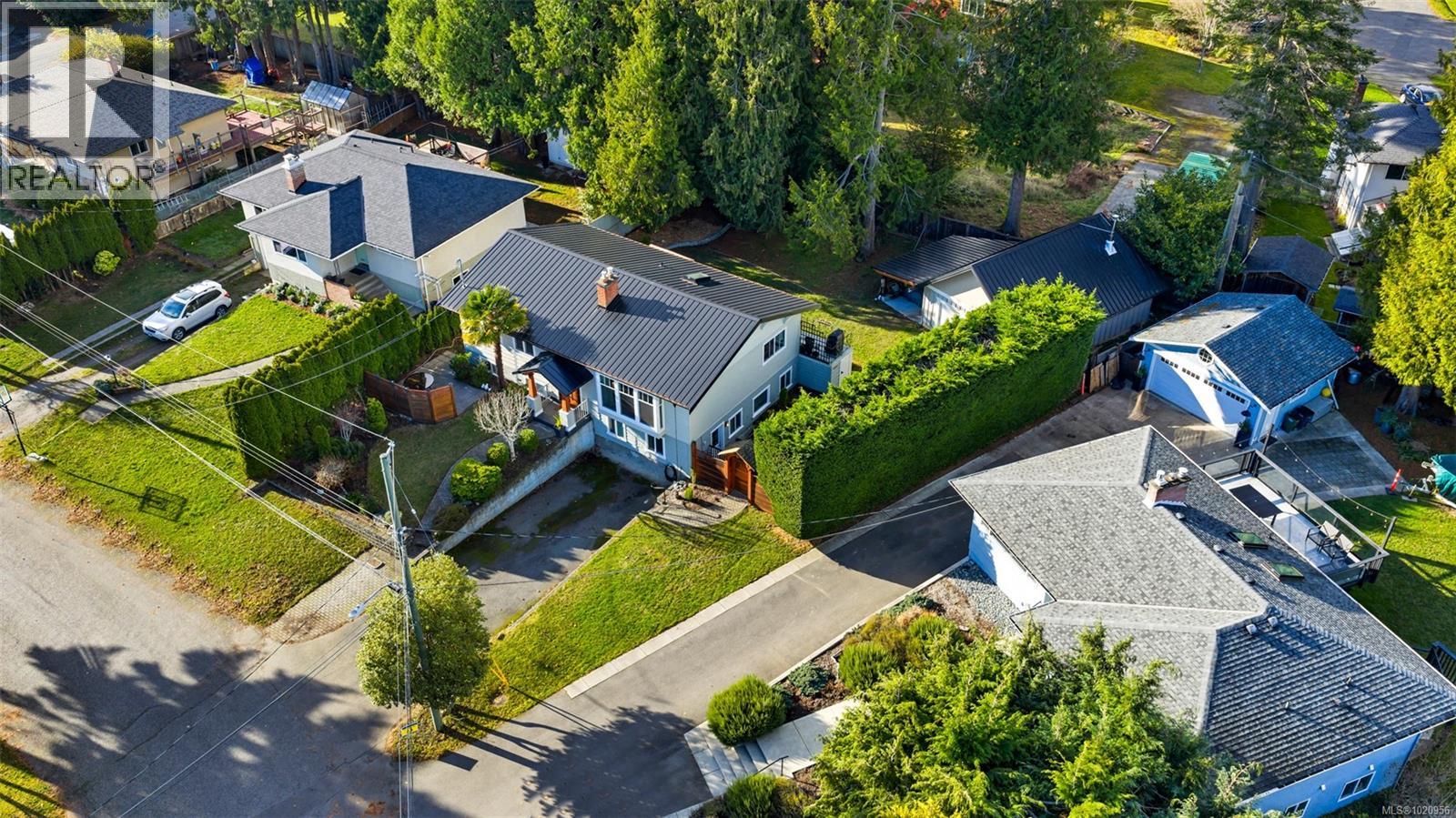 4386 Chartwell Dr, Saanich, British Columbia  V8N 2R3 - Photo 61 - 1020956