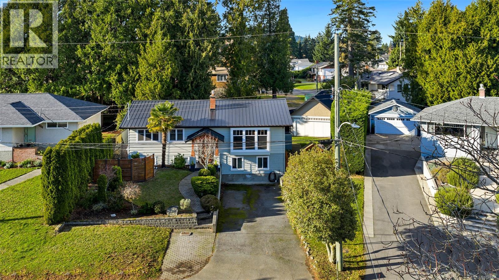 4386 Chartwell Dr, Saanich, British Columbia  V8N 2R3 - Photo 63 - 1020956