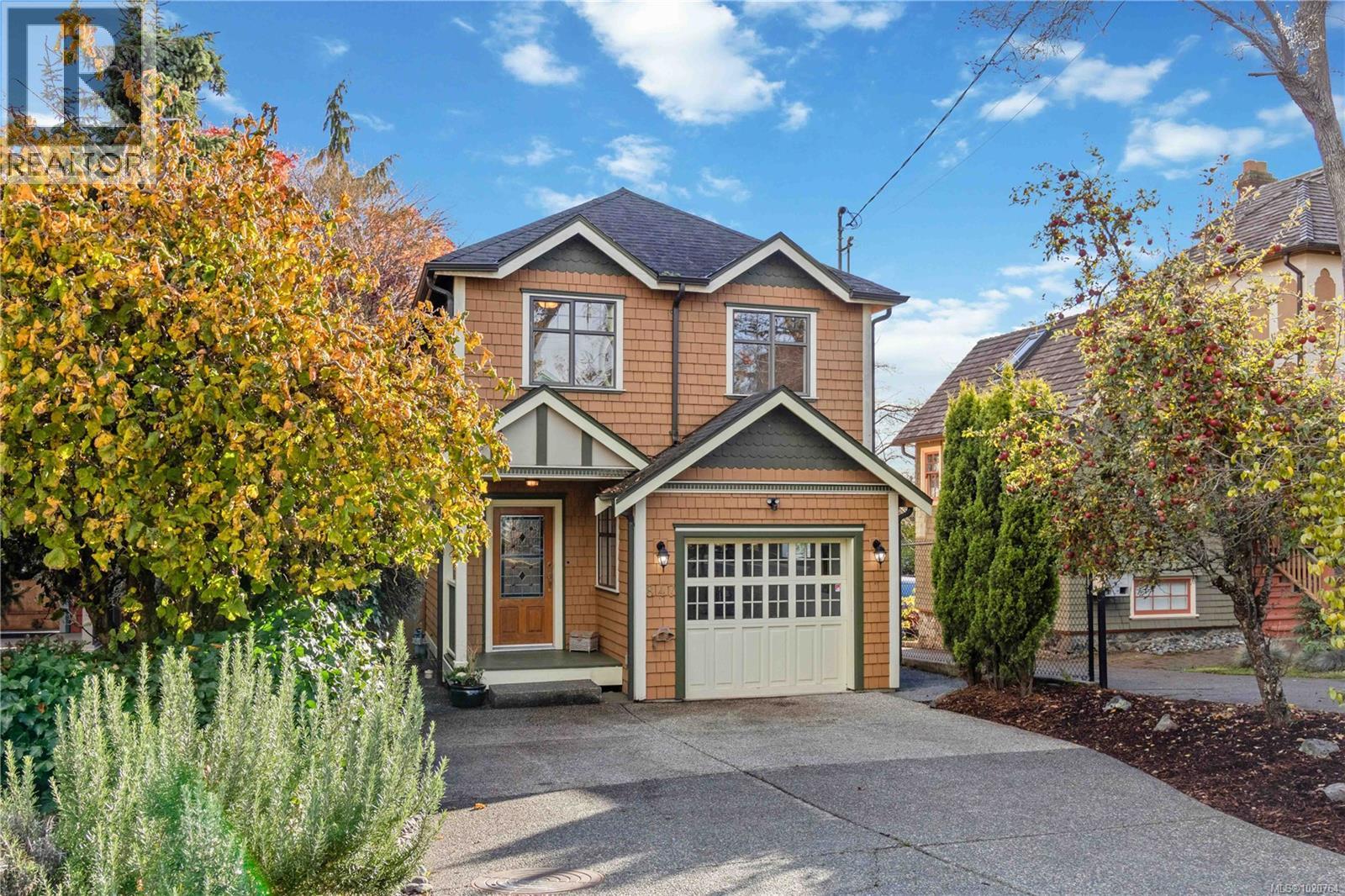 847 Wollaston St, Esquimalt, British Columbia  V9A 5A9 - Photo 2 - 1020764