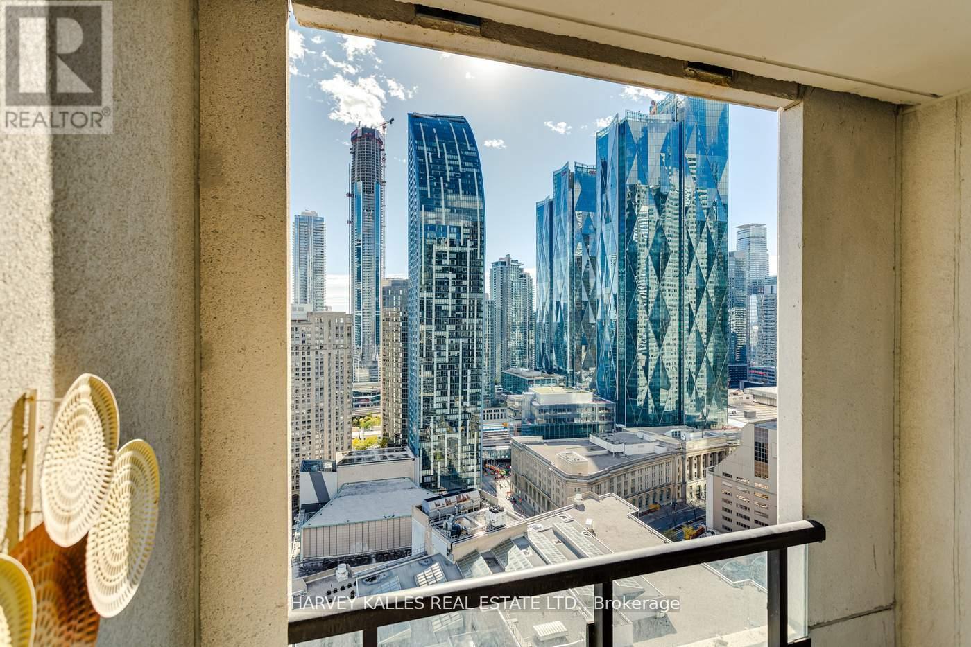 2709 - 88 Scott Street, Toronto, Ontario  M5E 0A9 - Photo 32 - C12567350