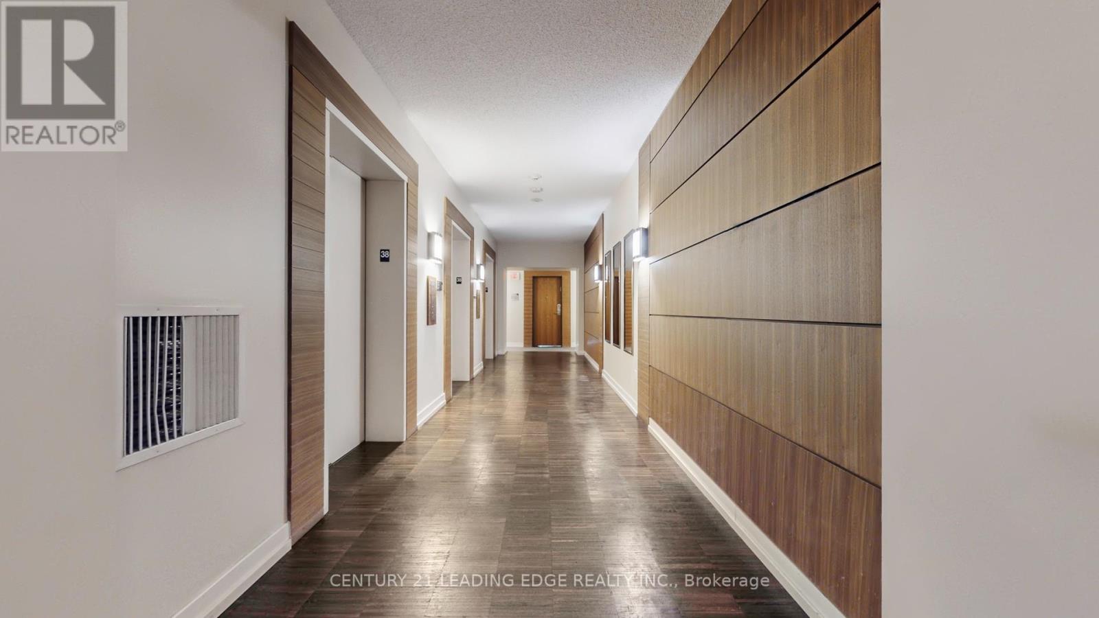 3809 - 2191 Yonge Street, Toronto, Ontario  M4S 3H8 - Photo 2 - C12567356