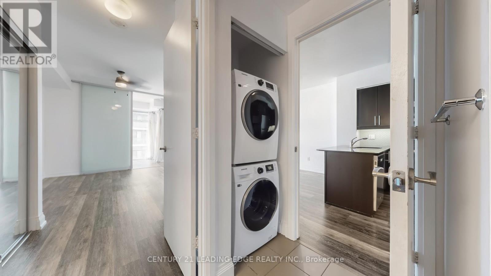 3809 - 2191 Yonge Street, Toronto, Ontario  M4S 3H8 - Photo 25 - C12567356