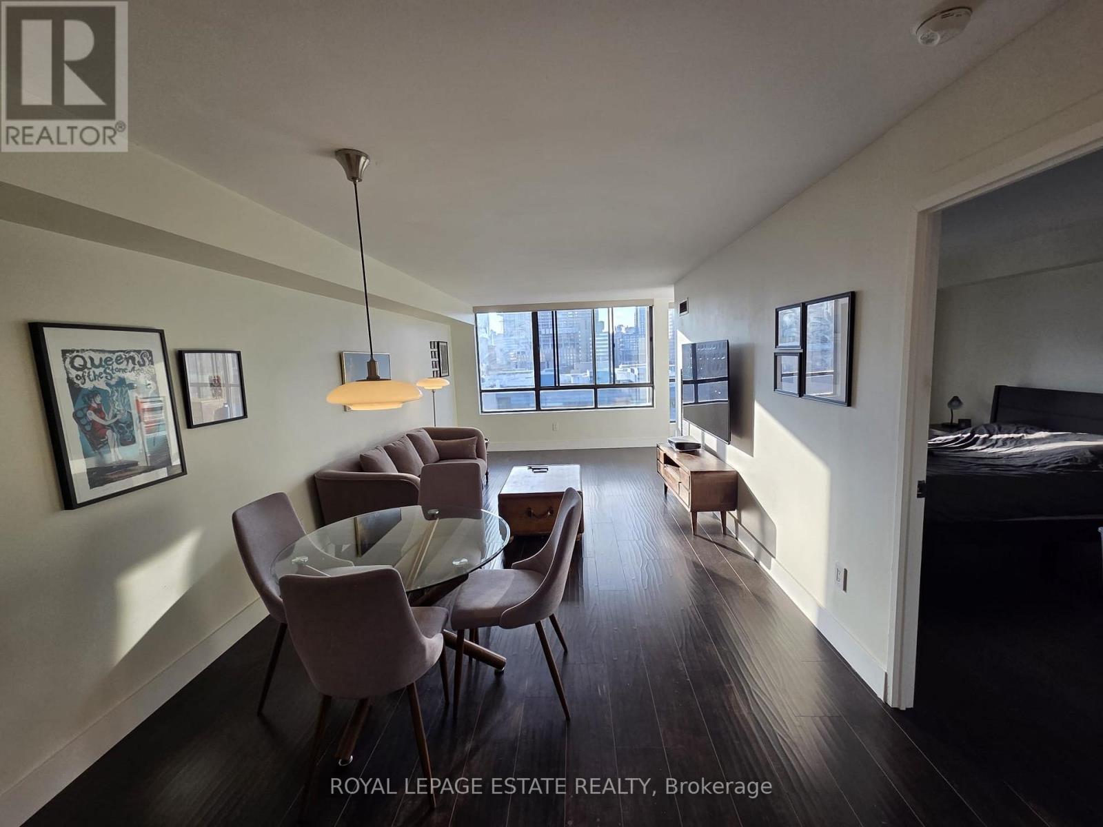 1111 - 117 Gerrard Street E, Toronto, Ontario  M5B 2L4 - Photo 2 - C12567394