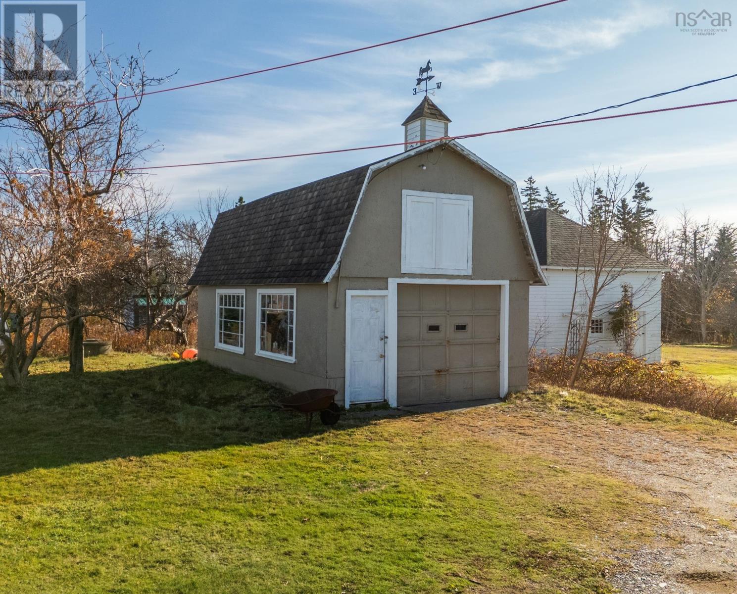 911 Highway 335, West Pubnico, Nova Scotia  B0W 3S0 - Photo 9 - 202528411