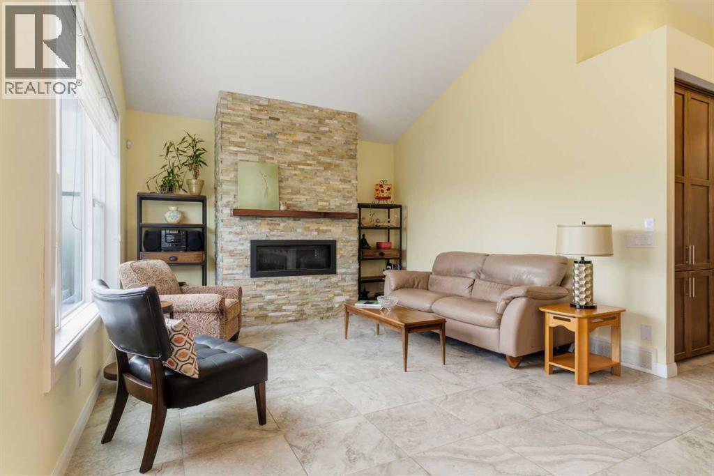 171 Evanswood Circle Nw, Calgary, Alberta  T3P 0K2 - Photo 16 - A2262379