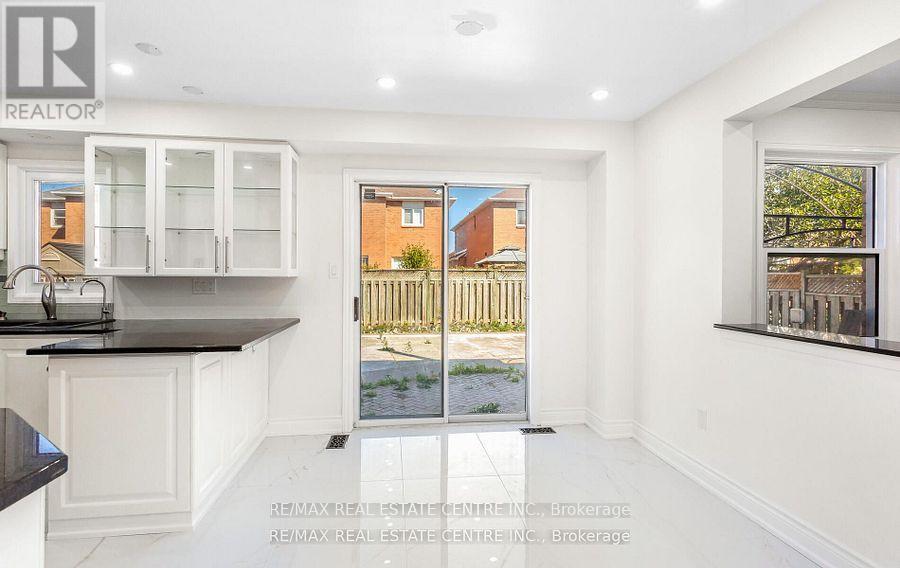 42 Howes Street, Ajax, Ontario  L1T 3V5 - Photo 11 - E12567396