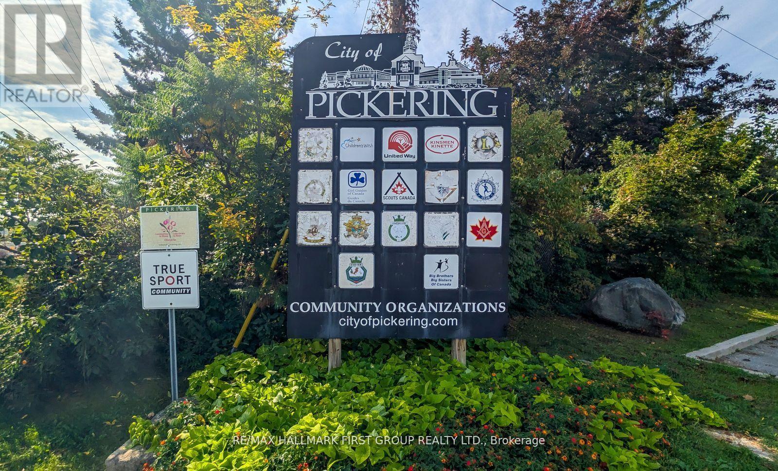 2519 Castlegate Crossing, Pickering, Ontario  L1X 0H8 - Photo 36 - E12567432