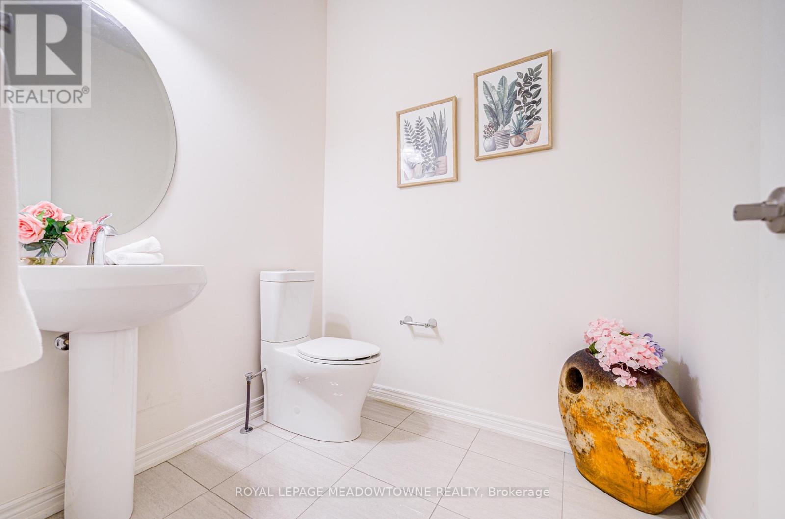 95 Beckett Avenue, East Gwillimbury, Ontario  L9N 0S6 - Photo 11 - N12567354