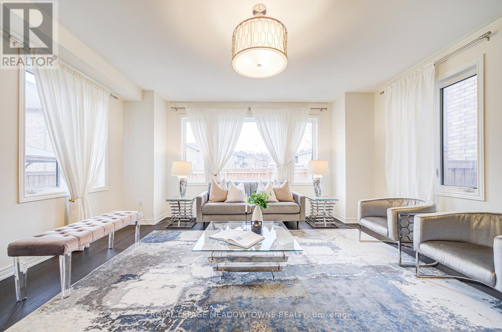 95 Beckett Avenue, East Gwillimbury, Ontario  L9N 0S6 - Photo 14 - N12567354