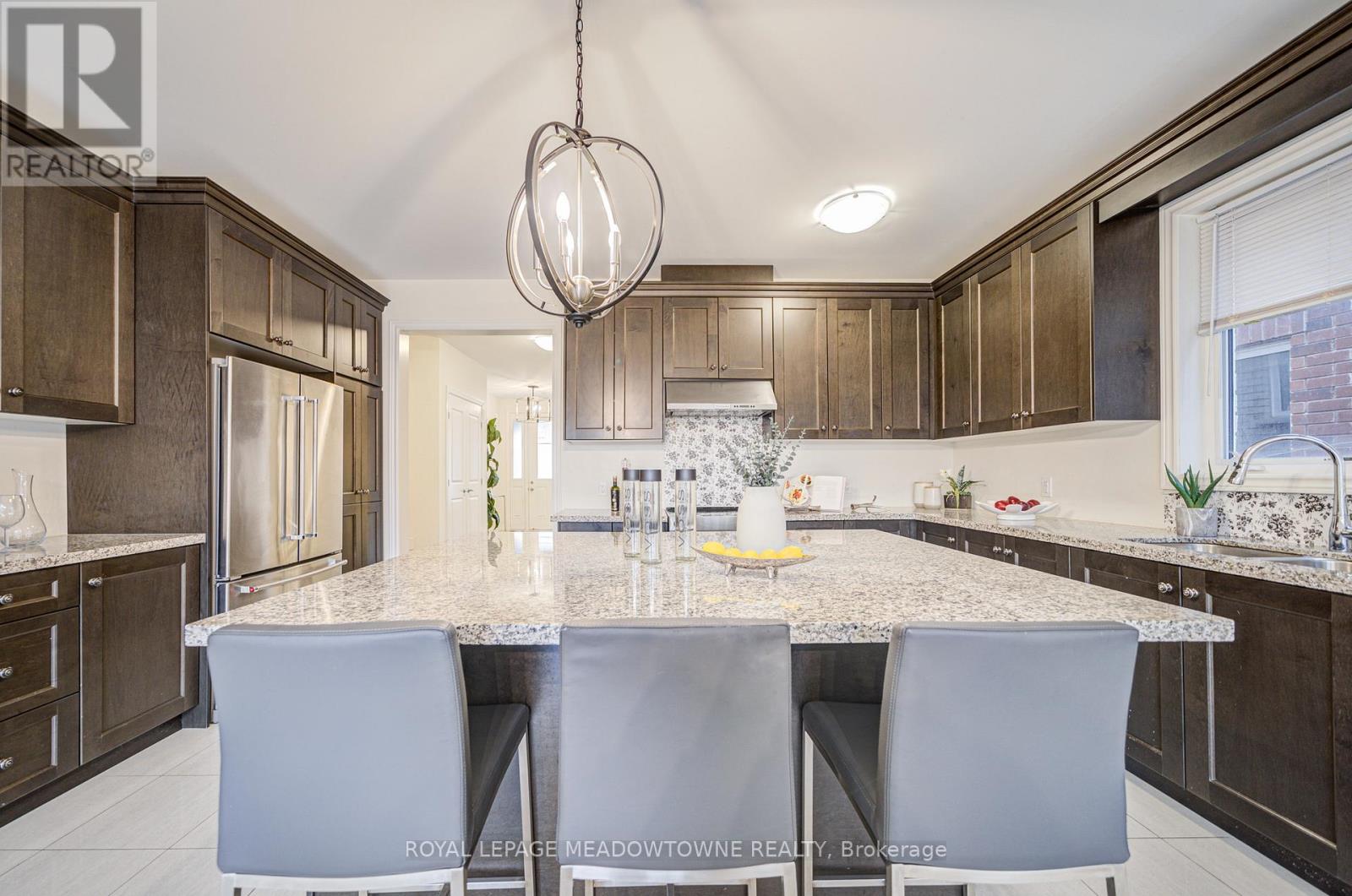 95 Beckett Avenue, East Gwillimbury, Ontario  L9N 0S6 - Photo 20 - N12567354