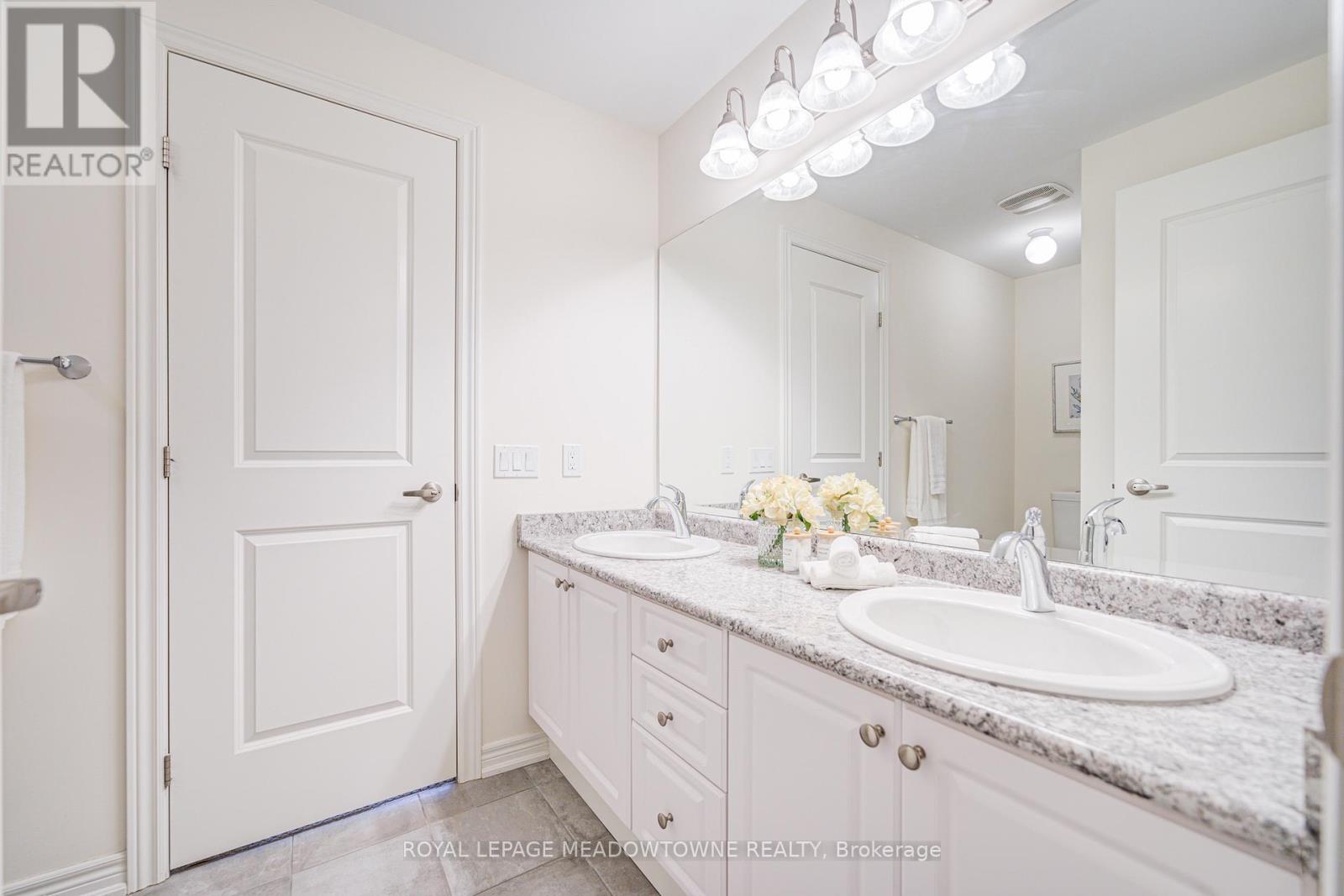 95 Beckett Avenue, East Gwillimbury, Ontario  L9N 0S6 - Photo 35 - N12567354