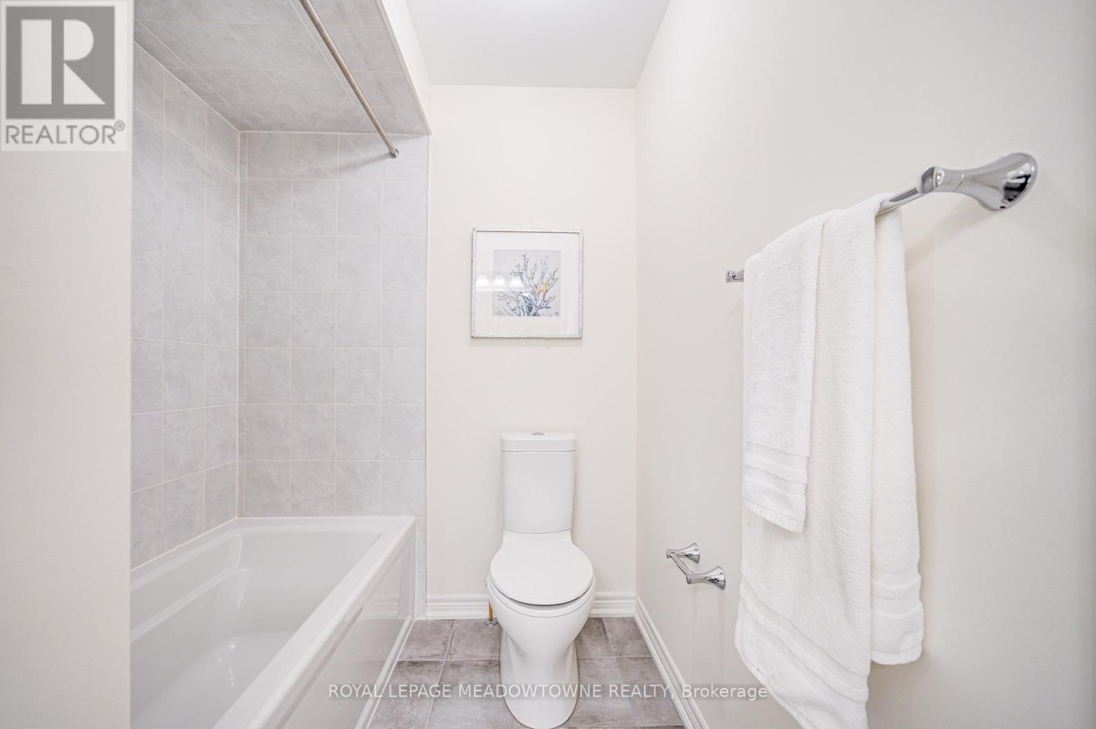 95 Beckett Avenue, East Gwillimbury, Ontario  L9N 0S6 - Photo 36 - N12567354